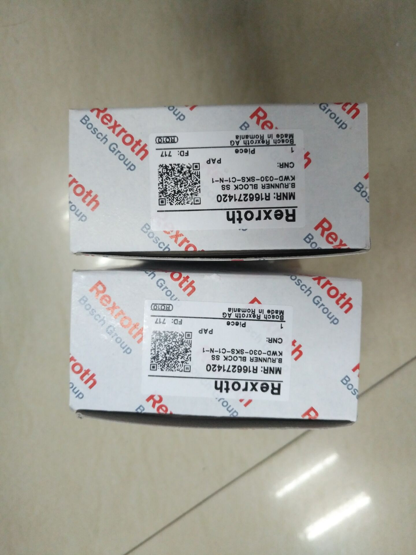 R166271420.jpg